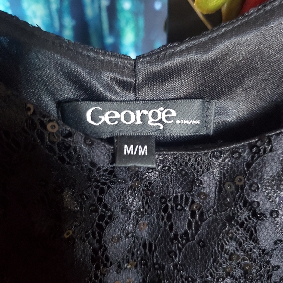 NWOT Flattering George black lace and sequin dress size Medium - Picture 4 of 4